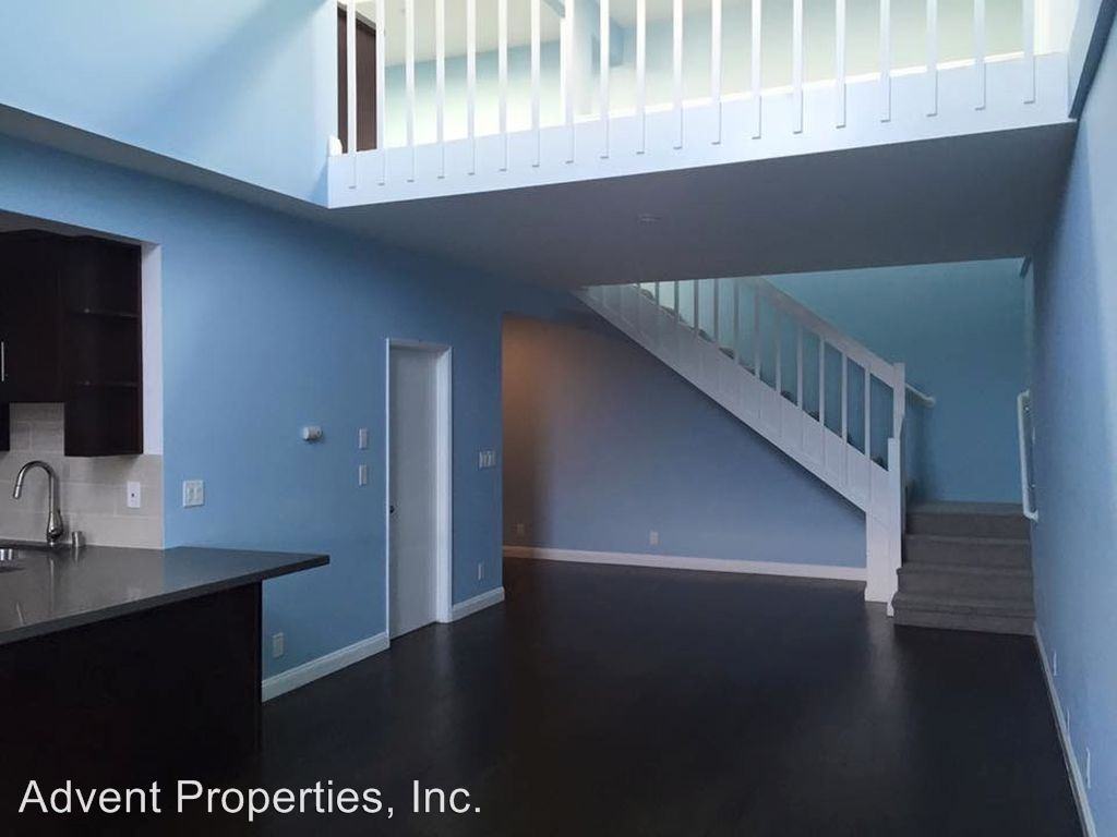 1004 9th Ave - Photo 3 of 13