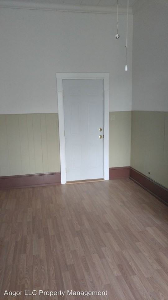 871 Main St #A - Photo 2 of 4