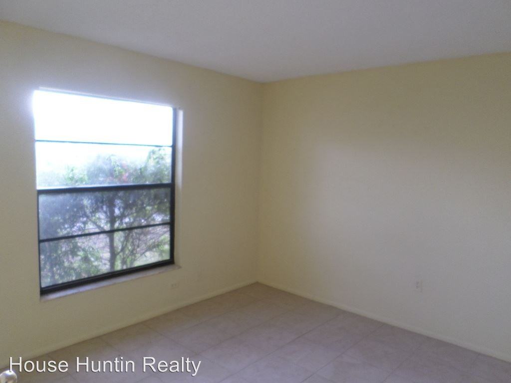 5411 Maple St - Photo 3 of 4