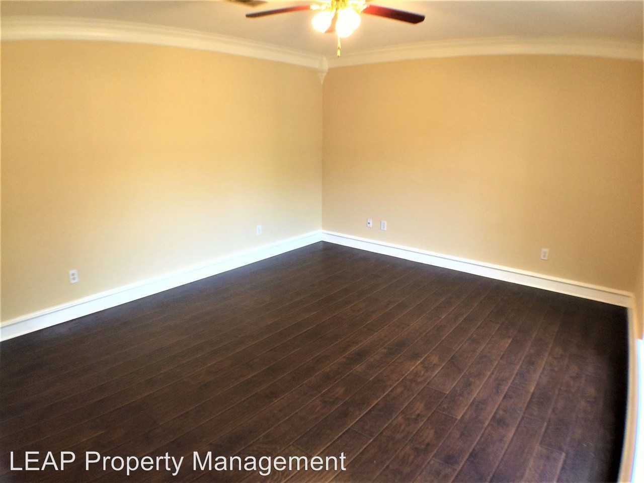 2312 Creekside Cir N - Photo 2 of 37