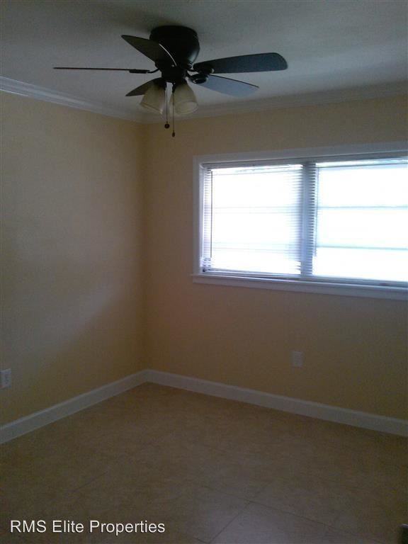 137 Crystal Beach Ave #2 - Photo 3 of 7