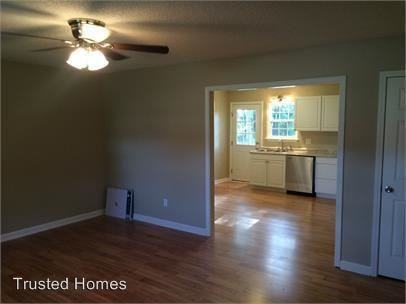 2302 Deer Haven Dr - Photo 3 of 10