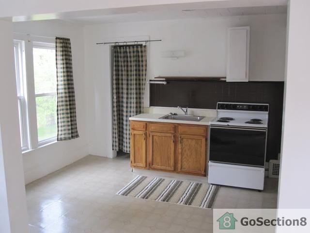 264 Harris Ave - Photo 2 of 6