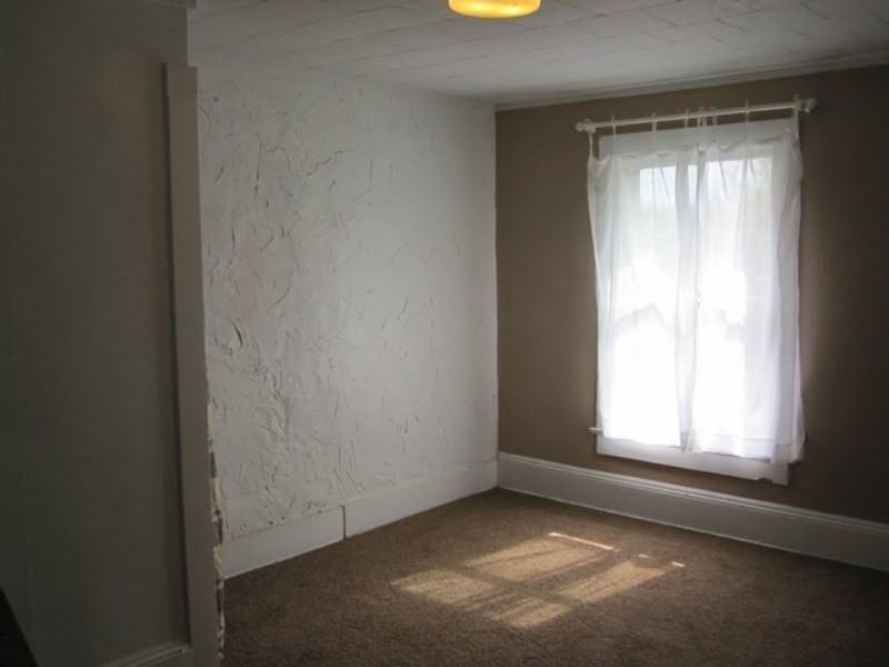 264 Harris Ave - Photo 3 of 6