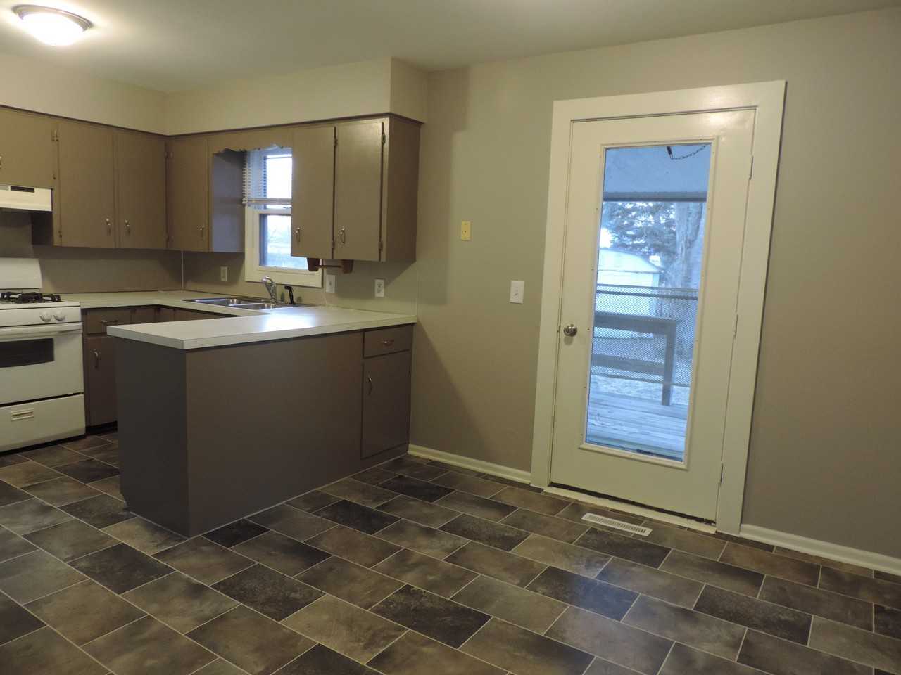 948 Twin Home St - Photo 3 of 19