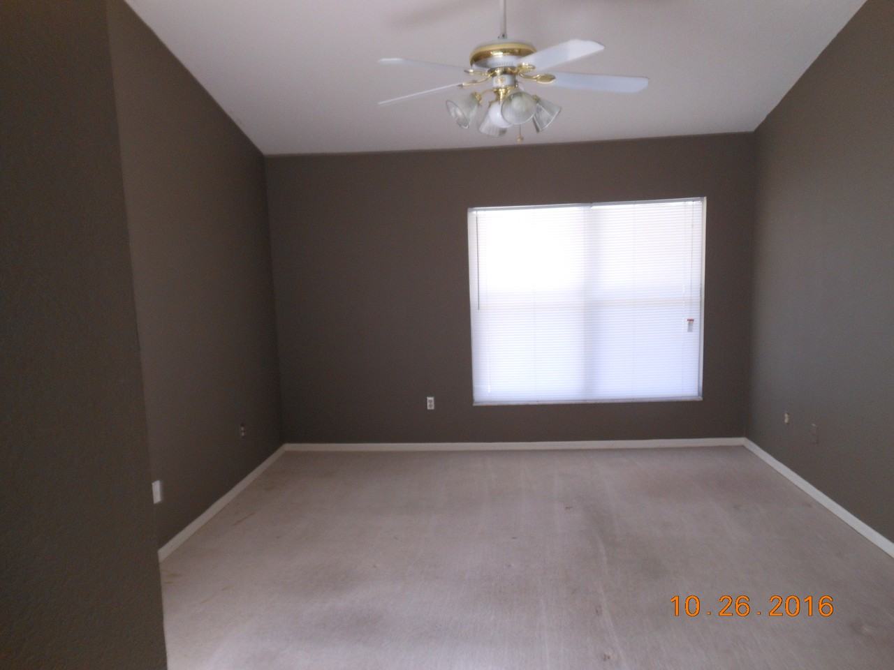 3010 Sprawling Oaks Pl - Photo 3 of 20