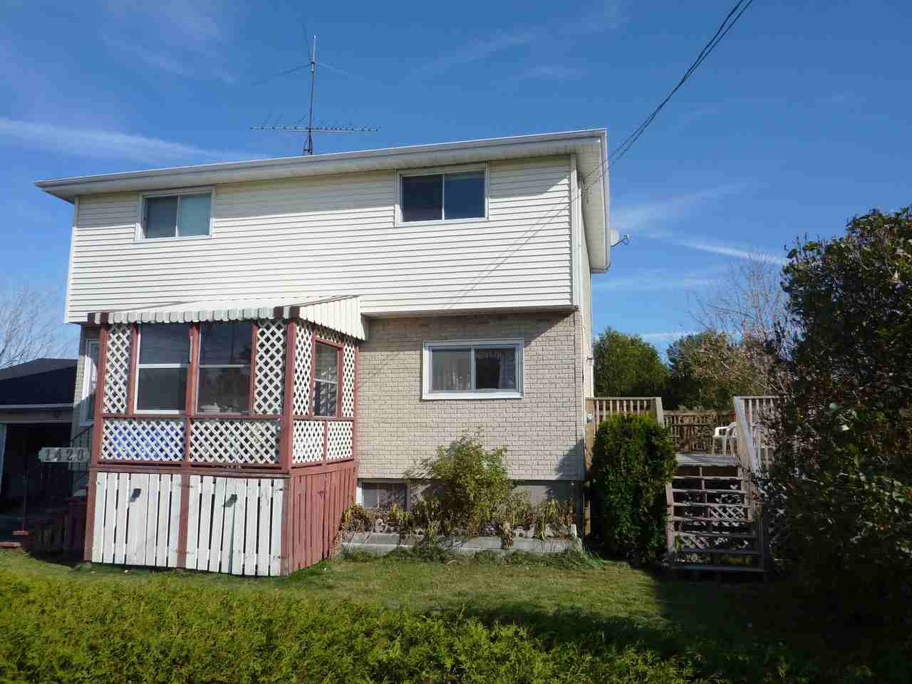 1420 Murphy Street - Photo 2 of 8