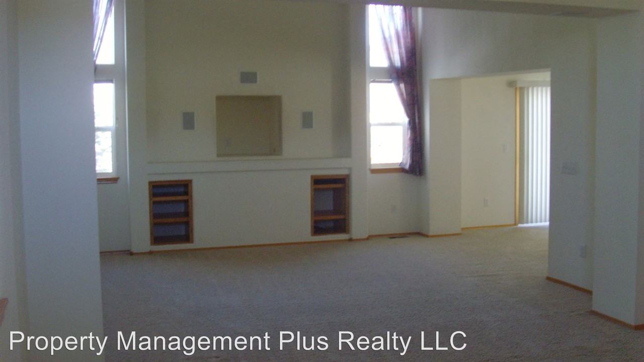 6850 Quigley Cir - Photo 3 of 13