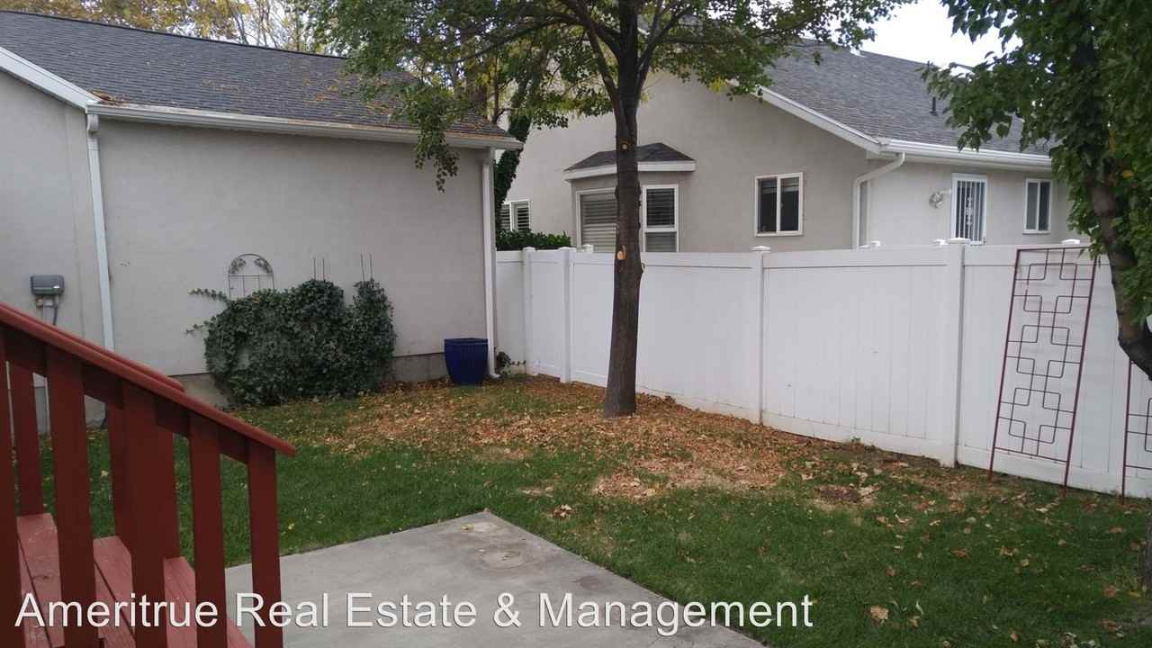 935 N 830 W St - Photo 3 of 21