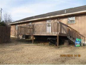 410 Arrowhead Cir - Photo 2 of 3