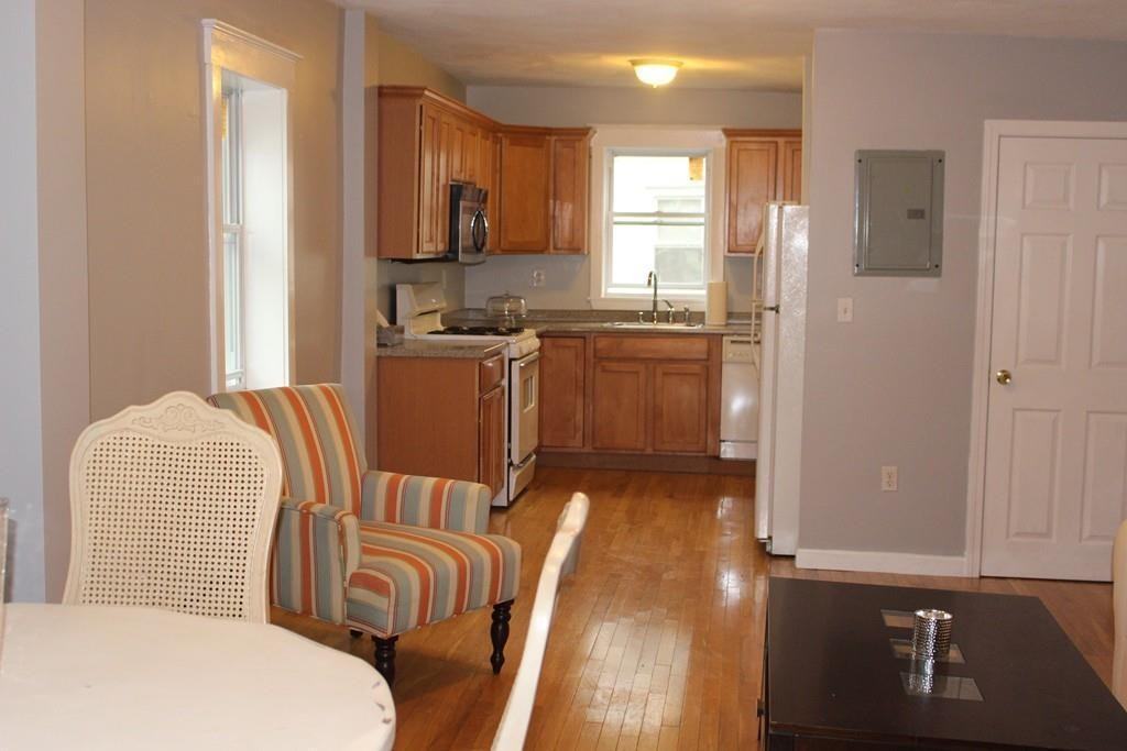 33 Essex Street #1 - Photo 3 of 11