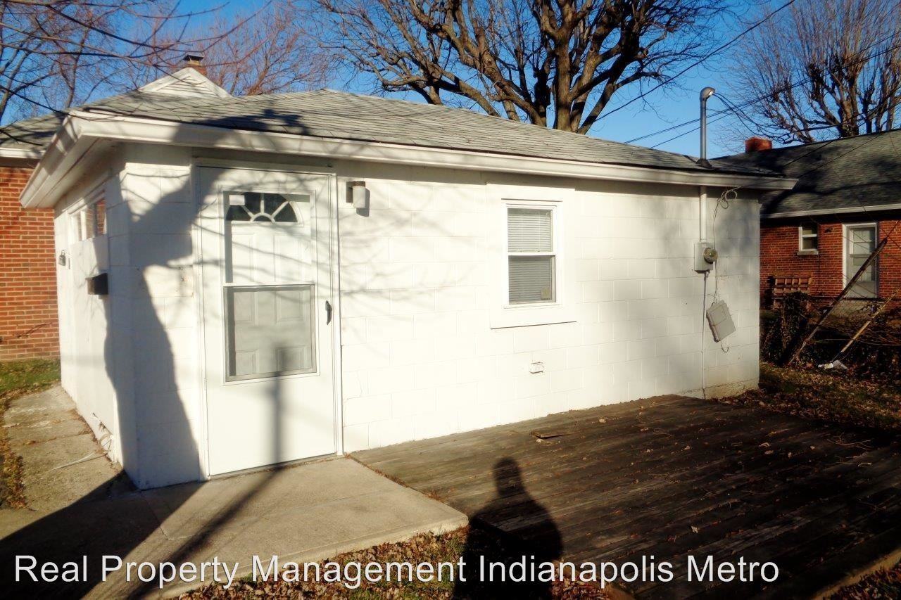 5169 Caroline Ave
