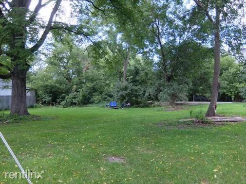 308 River St S - Photo 2 of 7