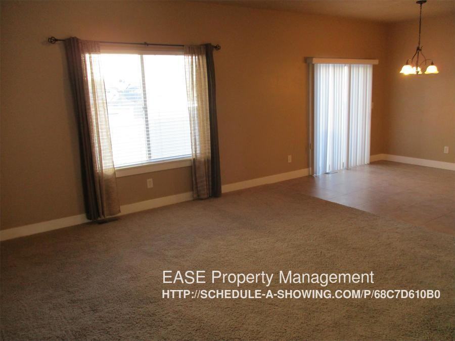 193 N 350 W St #B - Photo 3 of 17