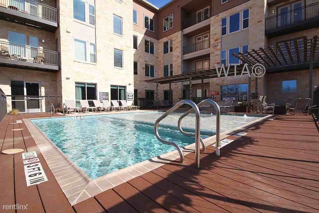 Discover Your Southside Haven Next to Zilker Park - Photo 3 of 11