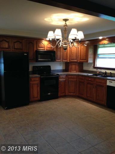 30 Forest Ave - Photo 2 of 5