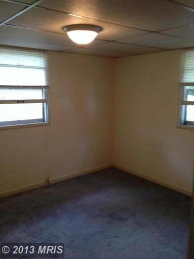 30 Forest Ave - Photo 3 of 5