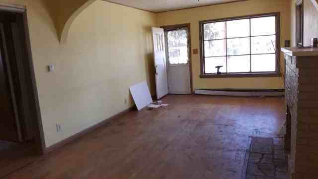 1429 Central Ave - Photo 3 of 6