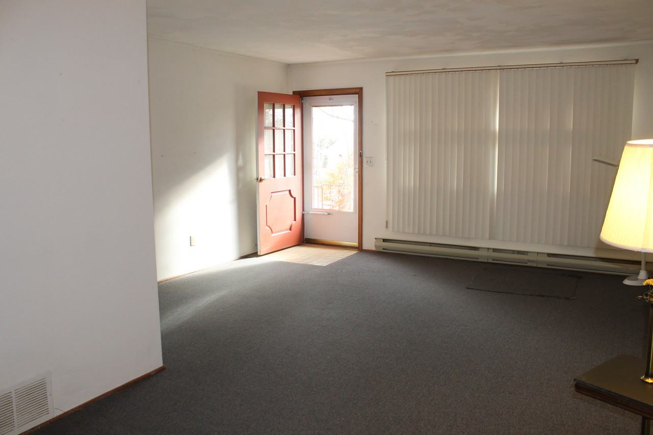 532 Southbrook Dr - Photo 2 of 9