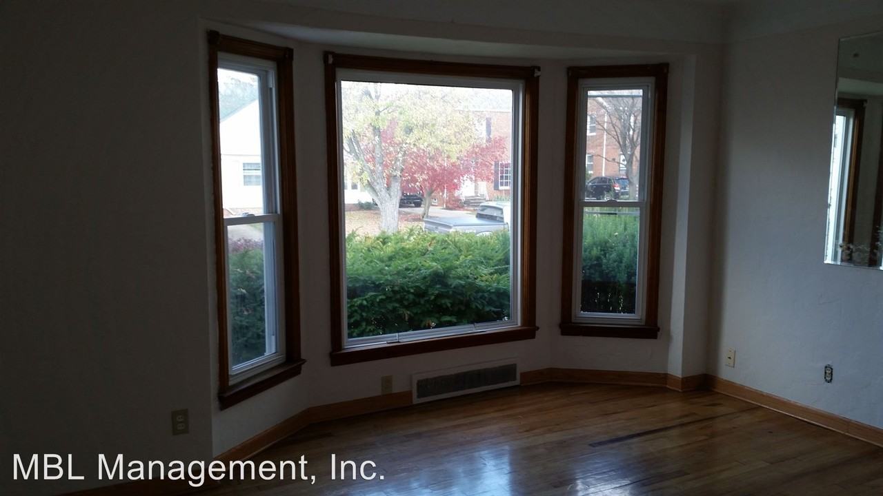 9824 E Washington St #9 - Photo 3 of 7