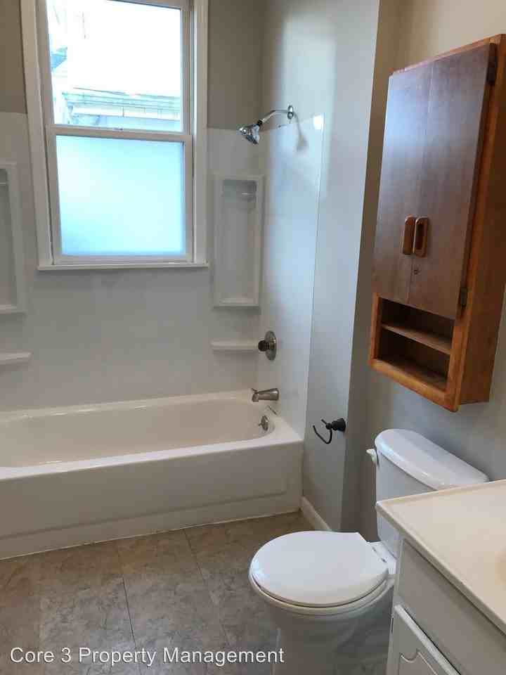 700-798 E Black Ave - Photo 3 of 6