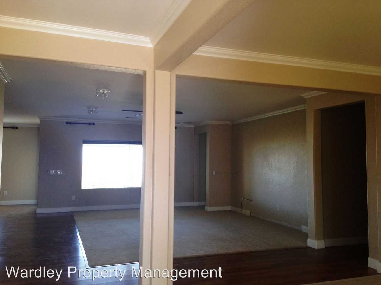 2544 Deora Way - Photo 3 of 16