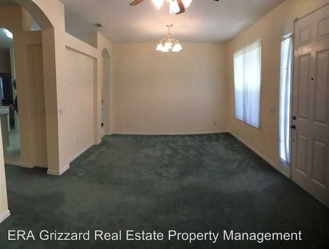 425 Deanna Cir - Photo 3 of 22