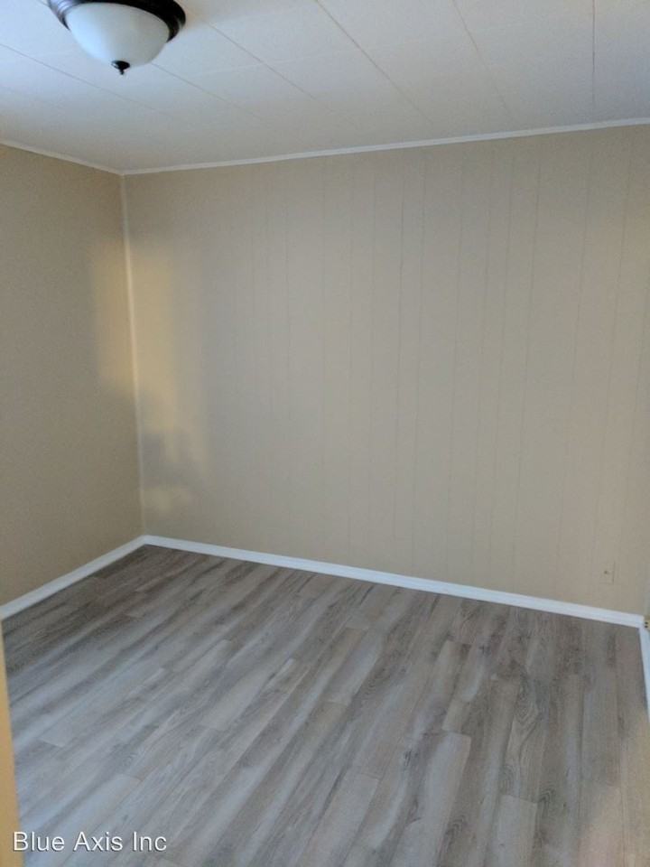 3920 Railroad Ave - Photo 3 of 10