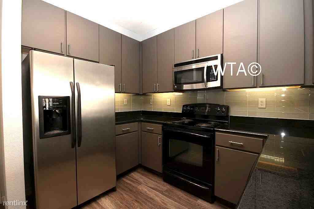 Live Close to Downtown & Dell Medical Center - Photo 2 of 9