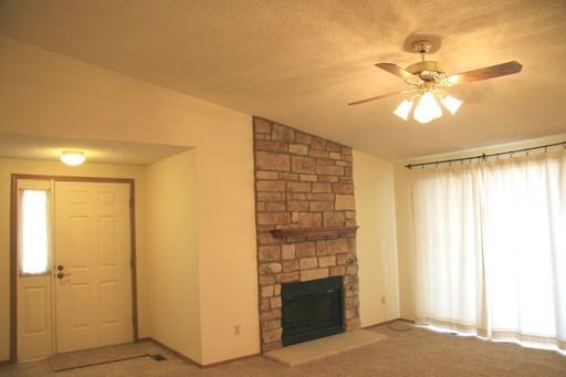8450 Everett Way - Photo 2 of 11