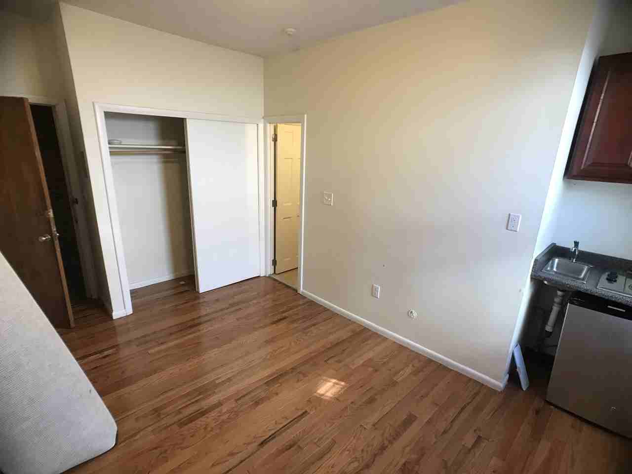 53 S Huntington Ave #62R