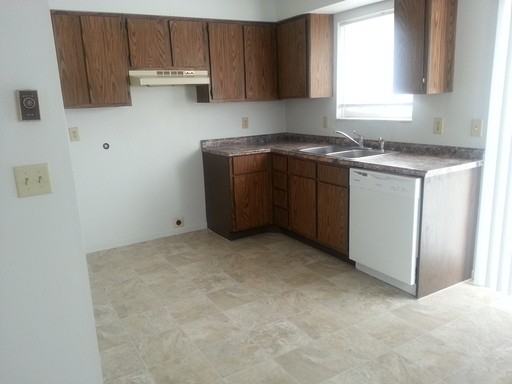 4538 Waynedale Cir - Photo 2 of 4