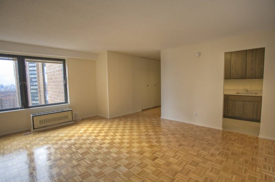 10 Waterside Plaza #70H