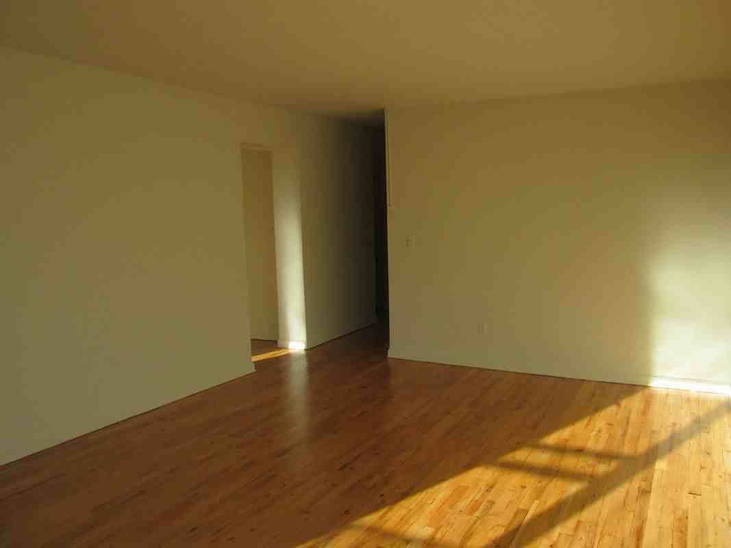 147 E 82nd St #42S - Photo 2 of 6