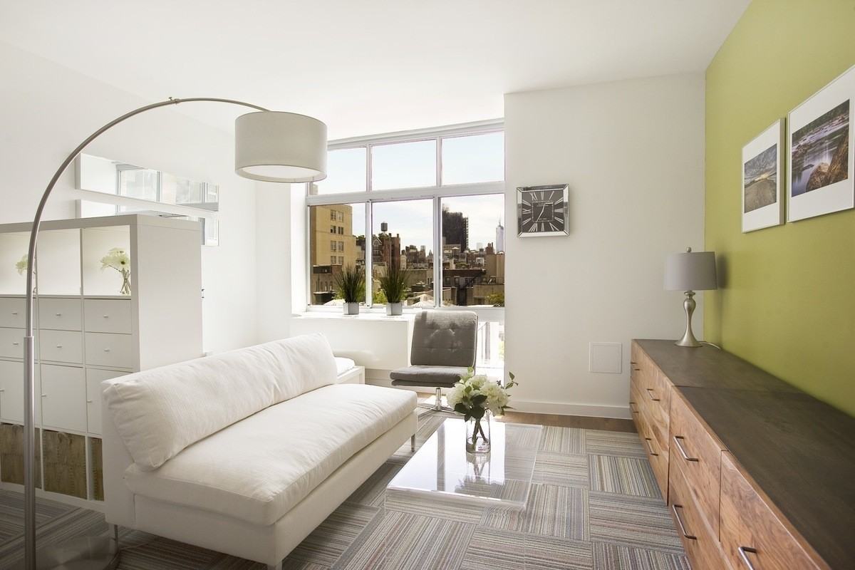 260 W 26th St #8A - Photo 3 of 7