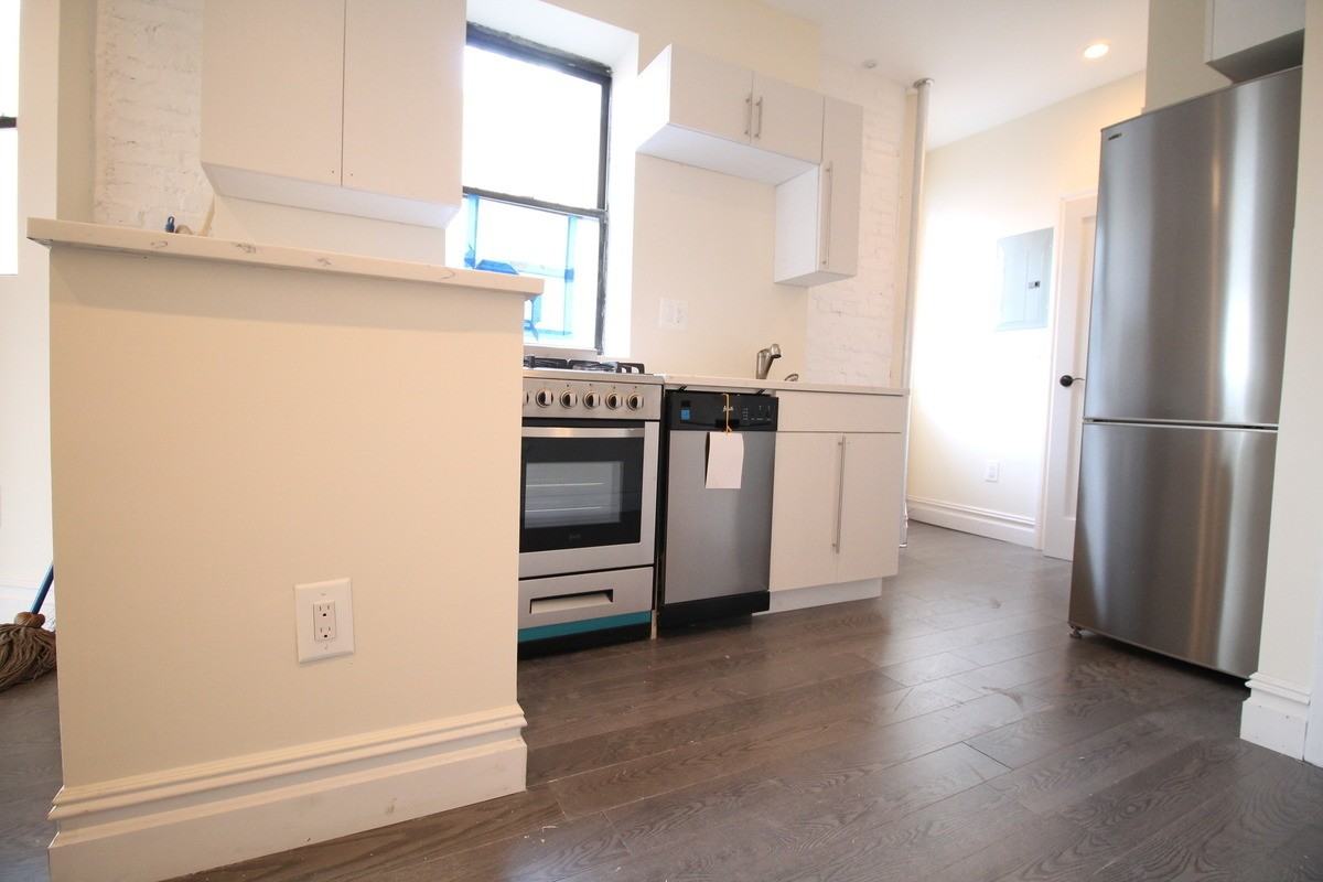 5 Hudson St 80S, New York, NY 10013 2 Bedroom Apartment for Rent