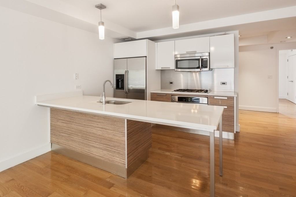 305 McGuinness Blvd #34K