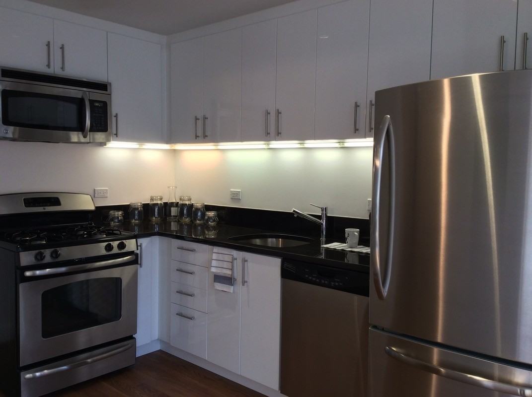 236 Livingston St #16EG