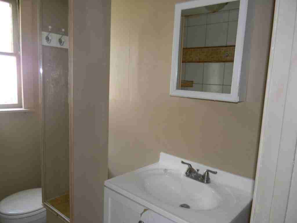 745 Ditman Avenue - Photo 3 of 8