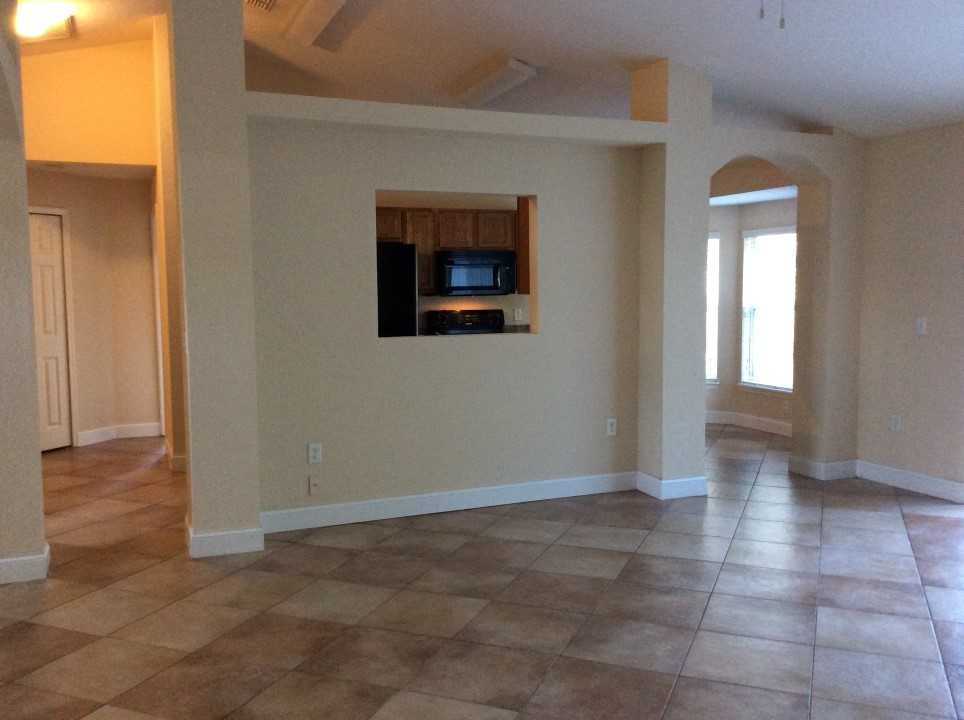 20639 Macon Pkwy - Photo 3 of 9