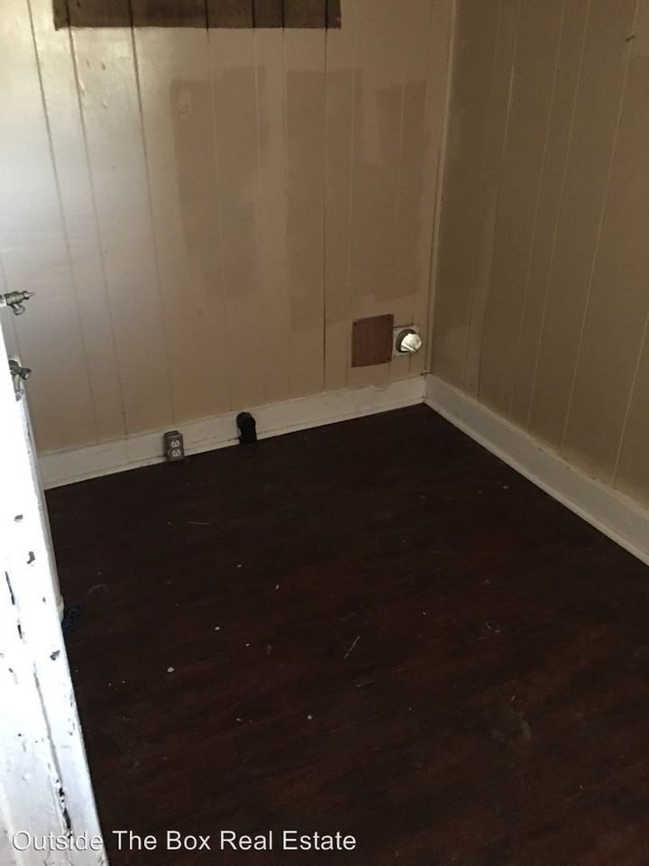 127 Hershey St - Photo 3 of 15