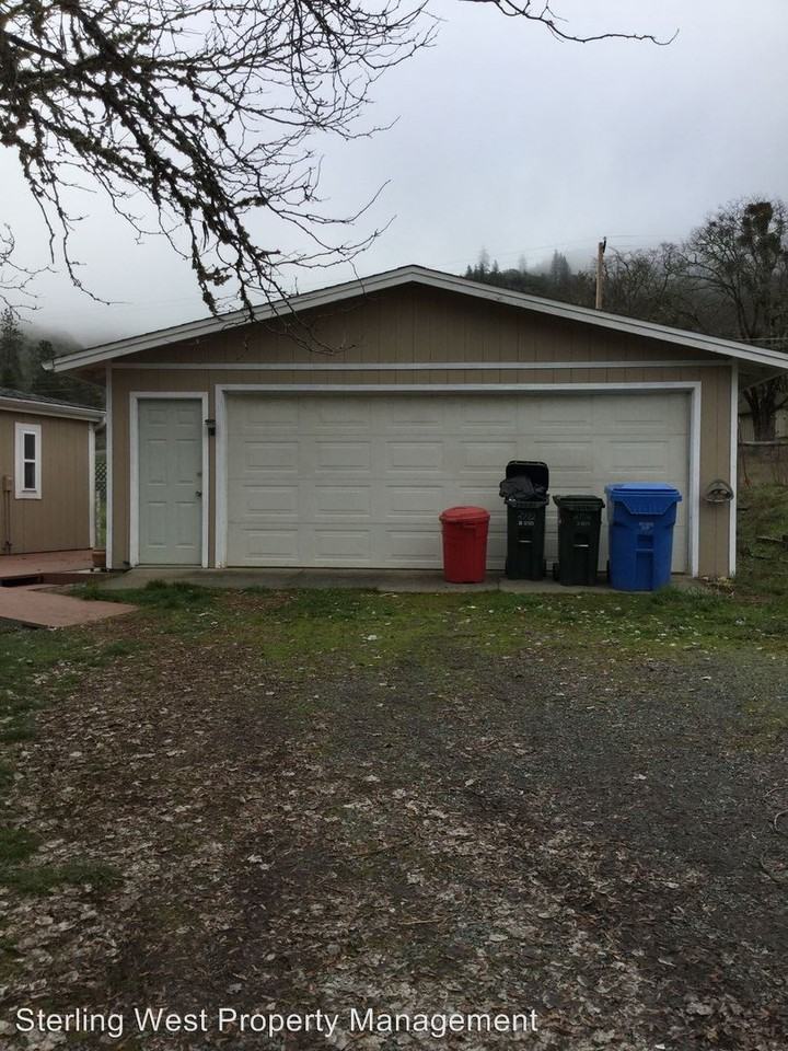 2772 Wards Creek Rd - Photo 3 of 8