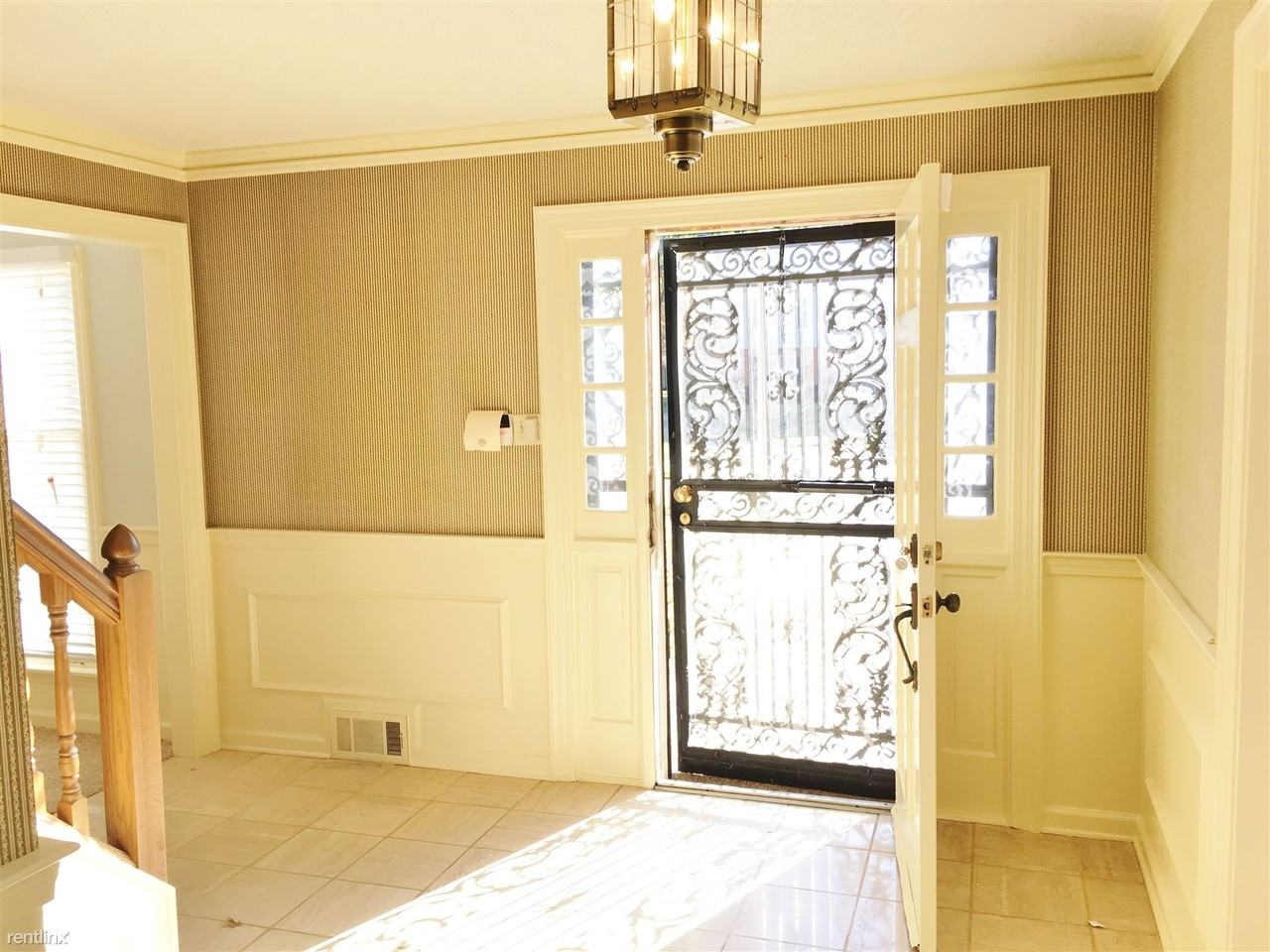 7000 Loddon Cove - Photo 3 of 30