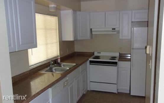 843 N Main St - Photo 2 of 5