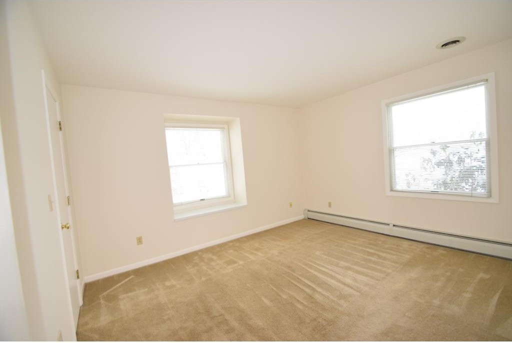 Fox Village Apartments - Photo 3 of 16