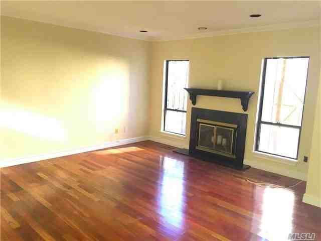 65 Villas Cir - Photo 2 of 9