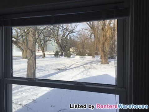 222 Maple St - Photo 3 of 20