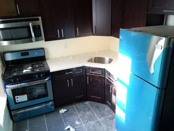 396 Montgomery St #4C