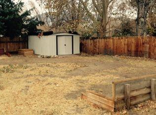 210 Terrace Dr - Photo 3 of 12