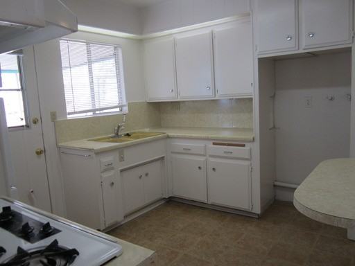 5231 Rutile St - Photo 3 of 10